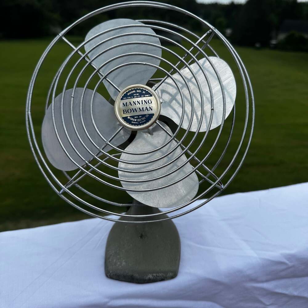 Vintage Manning Bowman Electric Table Fan with Metal Blades